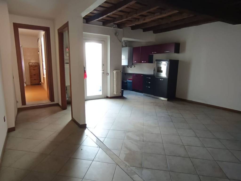 appartamento in vendita a Lodi in zona Centro Storico