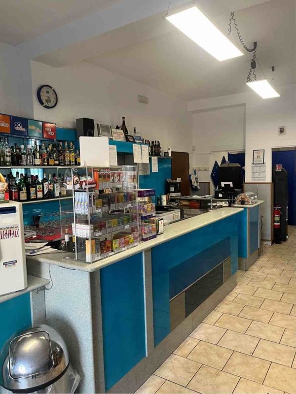 negozio in vendita a Lodi
