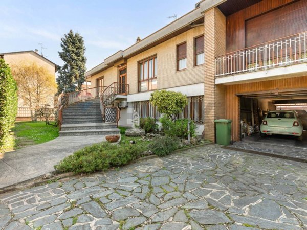 casa indipendente in vendita a Lodi in zona Paderno