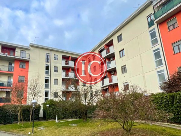 appartamento in vendita a Lodi in zona San Fereolo