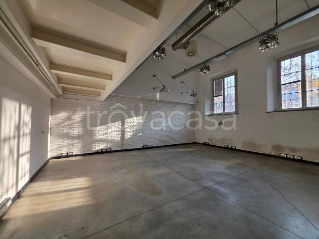 appartamento in vendita a Lodi in zona Fanfani