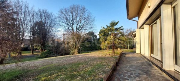 casa indipendente in vendita a Lodi in zona Centro Storico