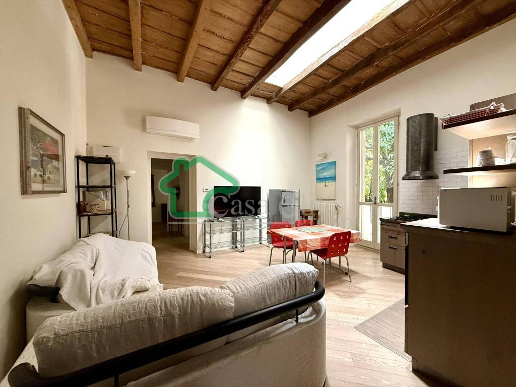 appartamento in vendita a Lodi in zona Centro Storico