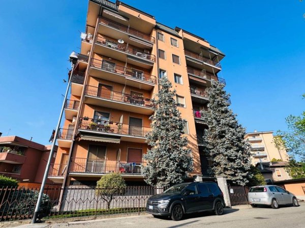 appartamento in vendita a Lodi in zona San Bernardo