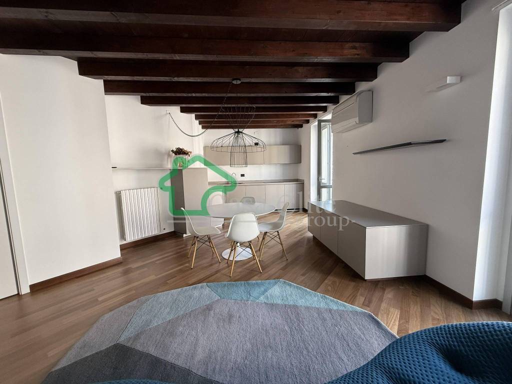 appartamento in vendita a Lodi in zona Centro Storico