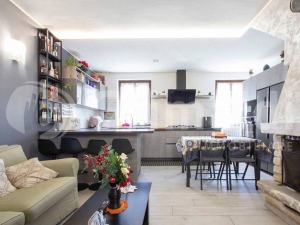 appartamento in vendita a Lodi in zona Paderno