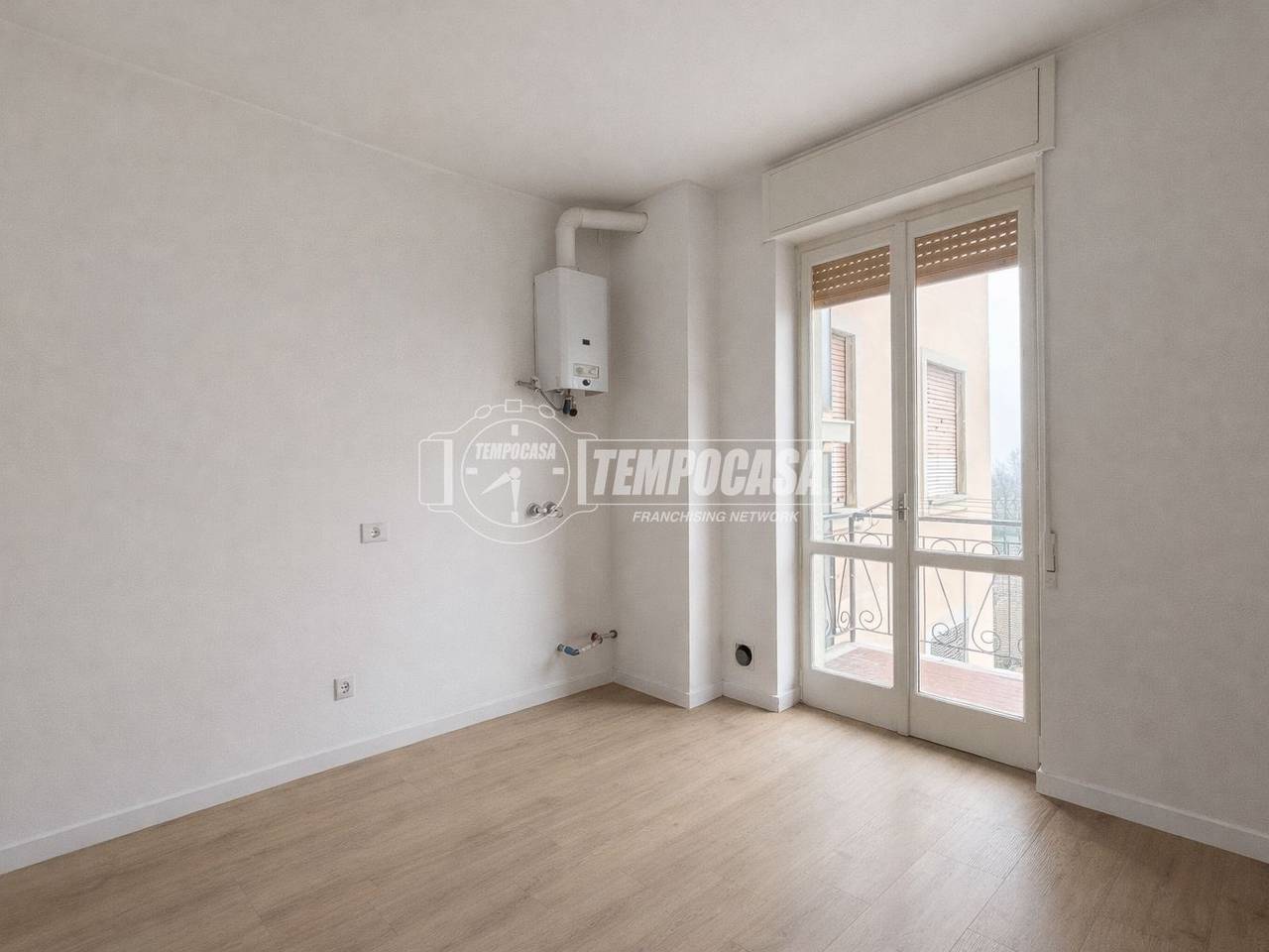 appartamento in vendita a Lodi in zona Viale Italia