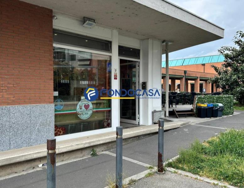 negozio in vendita a Lodi in zona Paderno