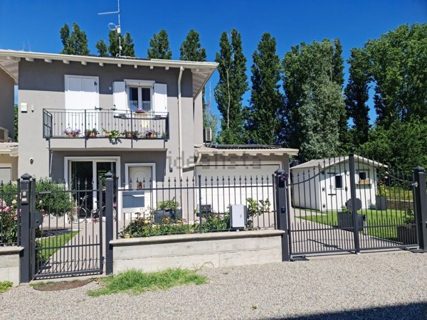casa indipendente in vendita a Lodi