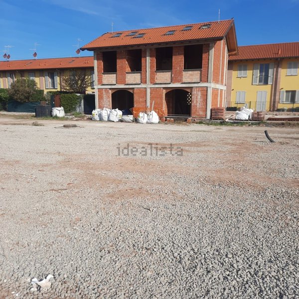 casa indipendente in vendita a Lodi in zona Centro Storico