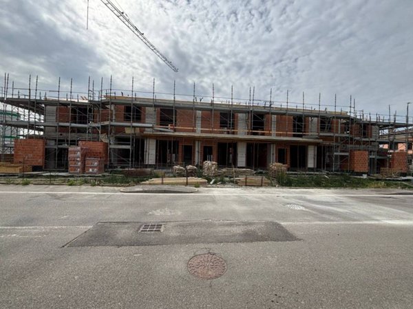 casa indipendente in vendita a Lodi in zona Corso Mazzini