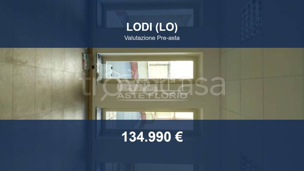 negozio in vendita a Lodi in zona Centro Storico