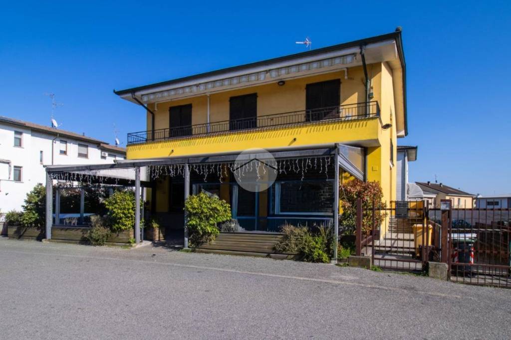 negozio in vendita a Lodi