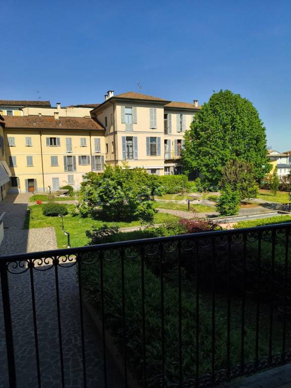 appartamento in vendita a Lodi in zona Centro Storico