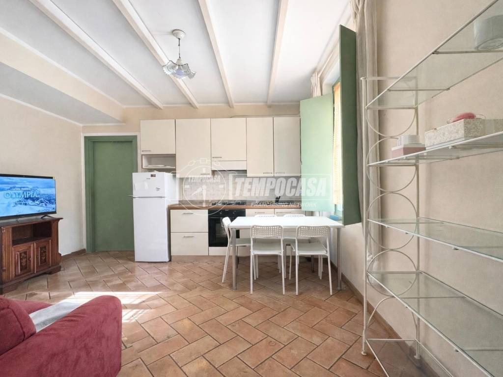 appartamento in vendita a Lodi in zona Piazza Albarola