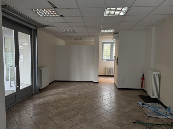 appartamento in vendita a Lodi in zona Viale Pavia