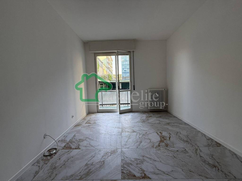 appartamento in vendita a Lodi in zona Viale Italia