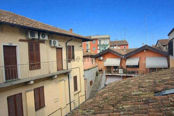 appartamento in vendita a Lodi in zona Città Bassa