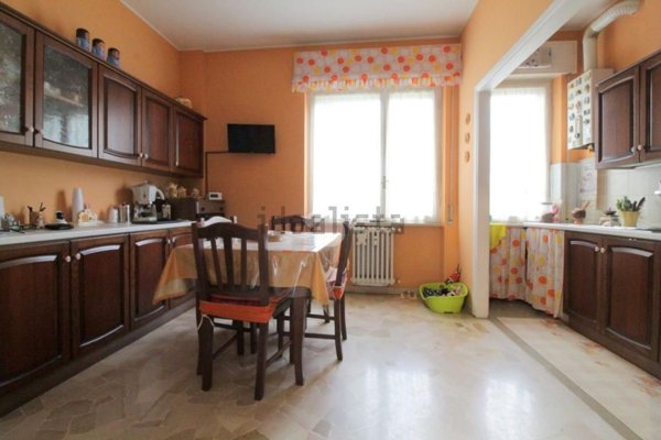appartamento in vendita a Lodi in zona Viale Italia