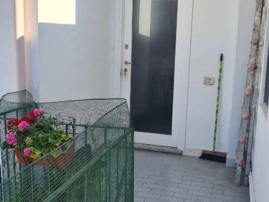 appartamento in vendita a Lodi in zona Città Bassa