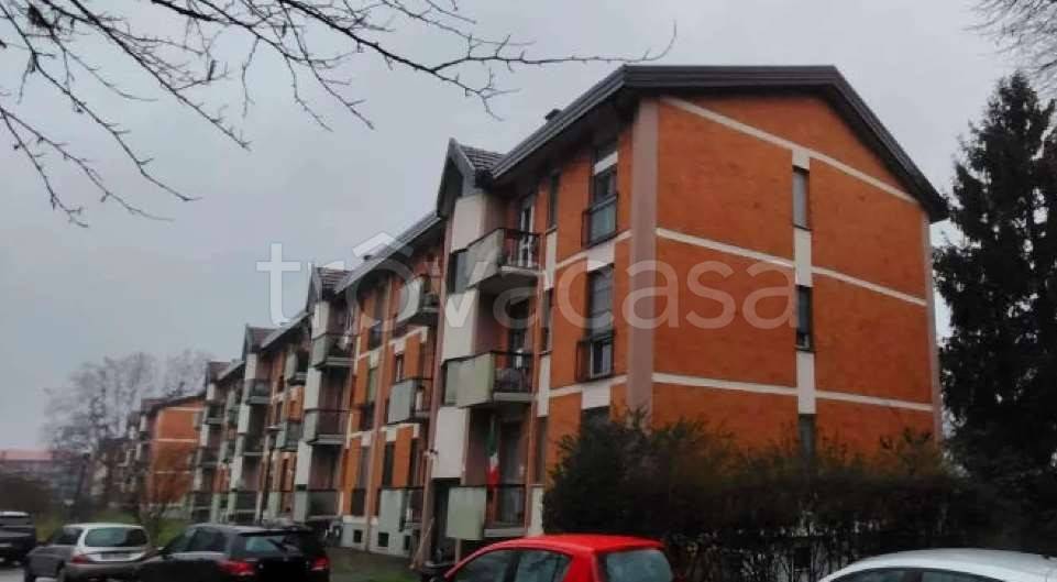 appartamento in vendita a Lodi in zona Viale Italia