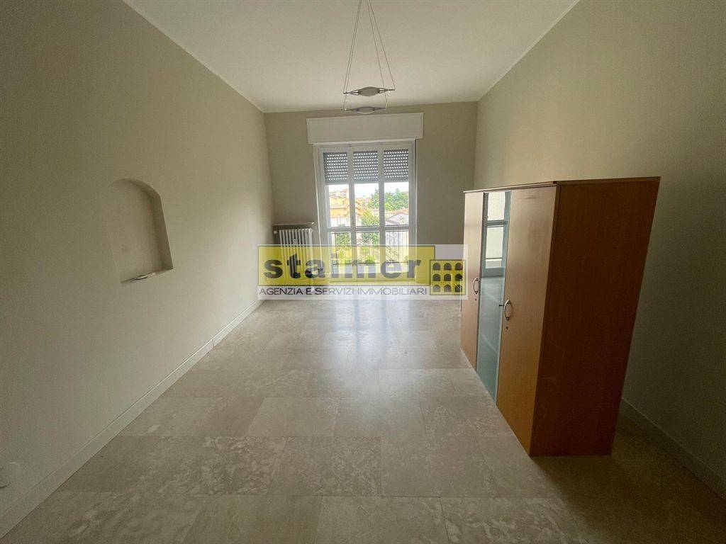 appartamento in vendita a Lodi in zona Corso Mazzini