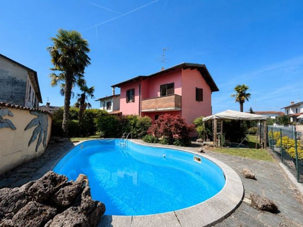 casa indipendente in vendita a Lodi