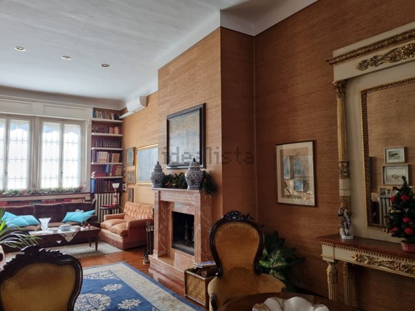 casa indipendente in vendita a Lodi in zona Centro Storico
