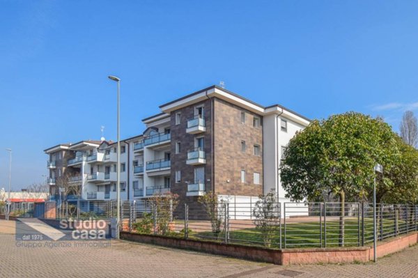 appartamento in vendita a Lodi in zona Via Campo di Marte