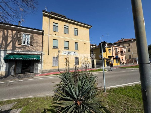 appartamento in vendita a Lodi in zona Piazza Albarola