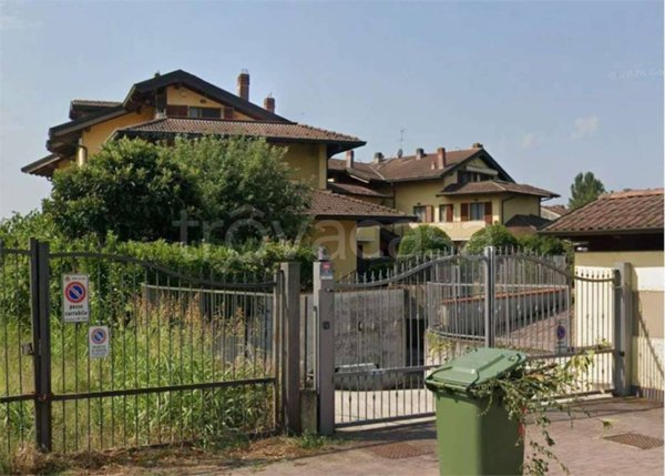 appartamento in vendita a Lodi in zona Olmo