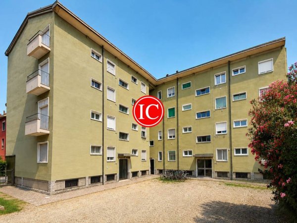 appartamento in vendita a Lodi in zona Fanfani