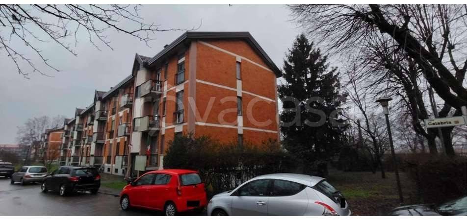 appartamento in vendita a Lodi in zona Viale Italia