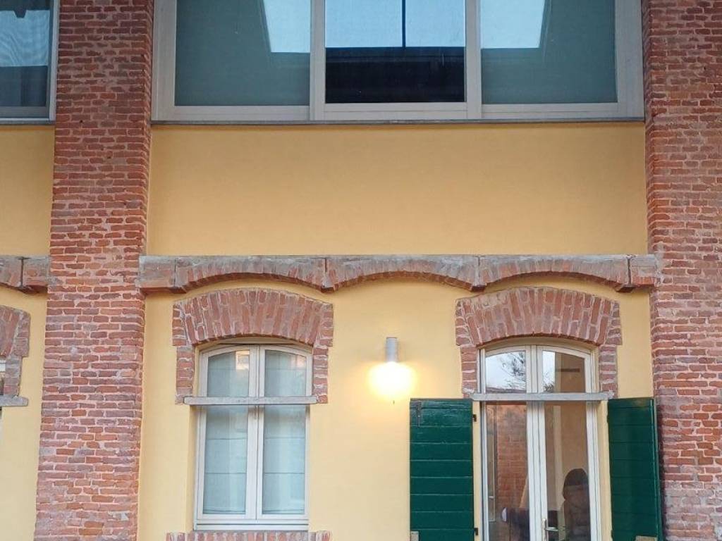 casa indipendente in vendita a Lodi