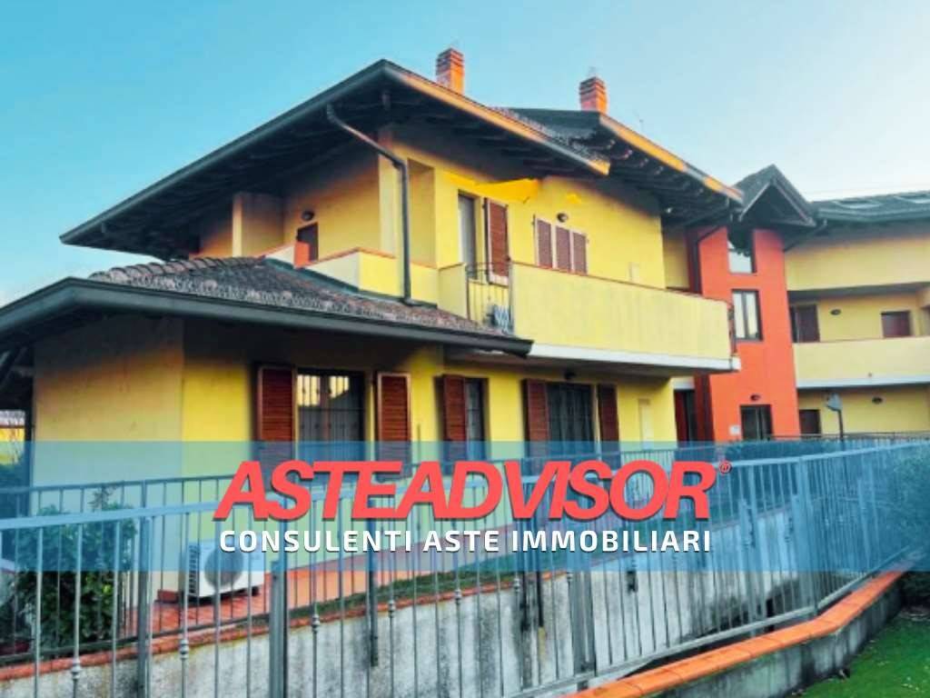 appartamento in vendita a Lodi in zona Olmo