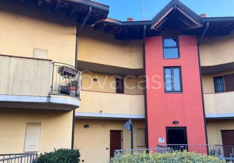 appartamento in vendita a Lodi in zona Olmo