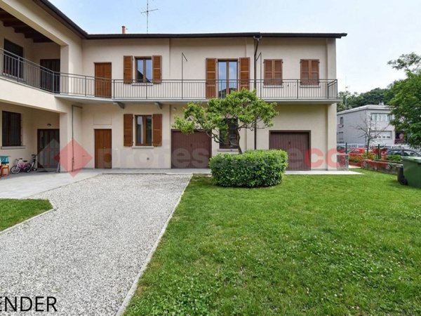 casa indipendente in vendita a Lodi in zona Paderno