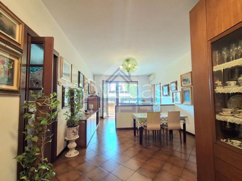 appartamento in vendita a Lodi in zona San Bernardo