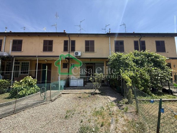 casa indipendente in vendita a Lodi in zona Via Campo di Marte