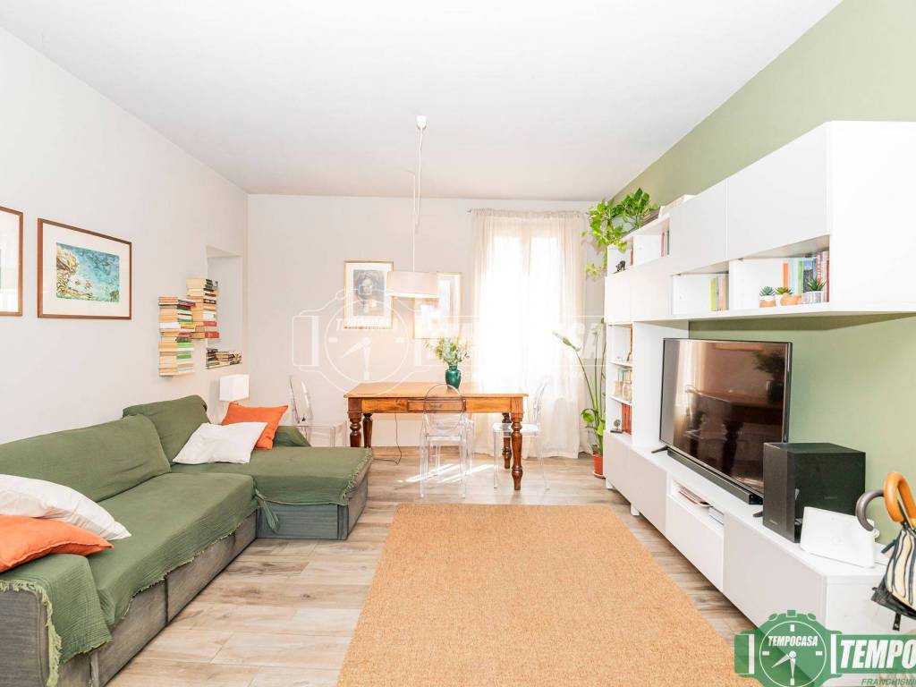 appartamento in vendita a Lodi in zona Città Bassa