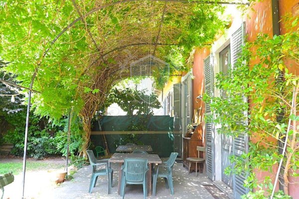 casa indipendente in vendita a Lodi in zona Centro Storico