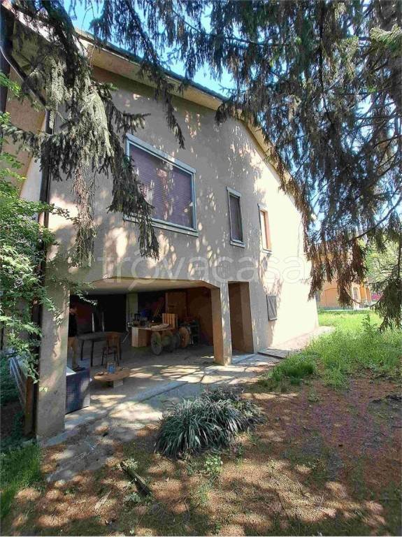 appartamento in vendita a Lodi in zona San Fereolo