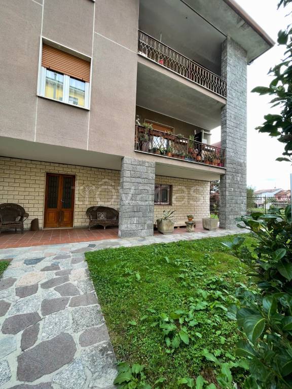 appartamento in vendita a Lodi in zona Città Bassa