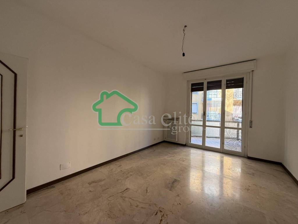 appartamento in vendita a Lodi in zona Fanfani