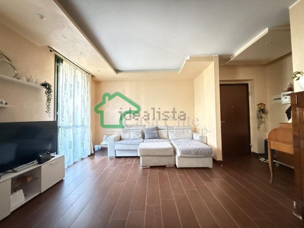 appartamento in vendita a Lodi in zona Piazza Albarola