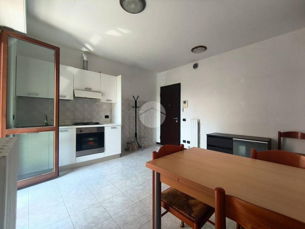 appartamento in vendita a Lodi in zona Via Campo di Marte