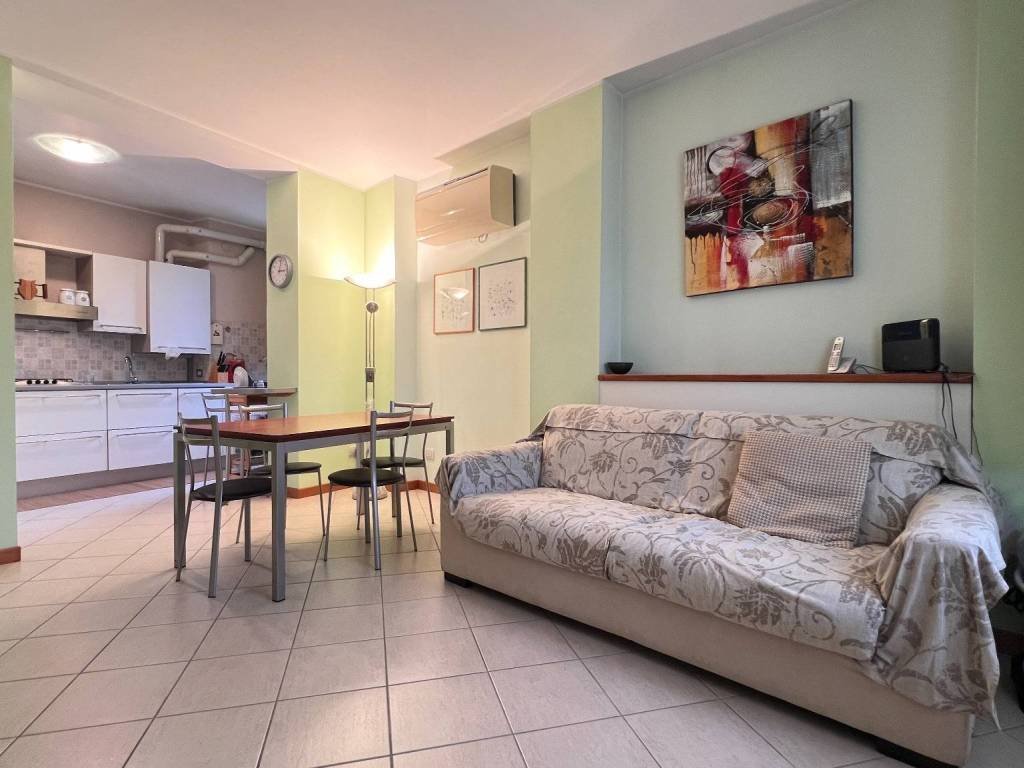 appartamento in vendita a Lodi in zona San Fereolo
