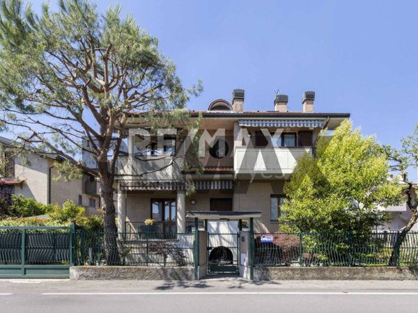 casa indipendente in vendita a Lodi in zona Paderno
