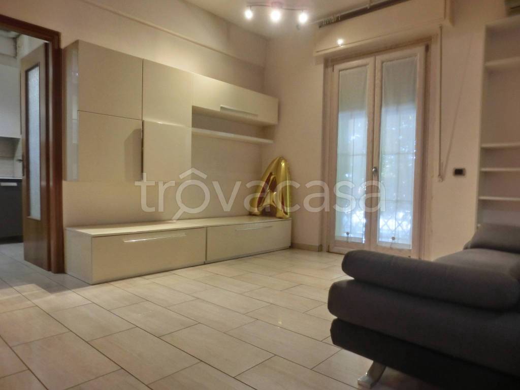appartamento in vendita a Lodi in zona Viale Italia