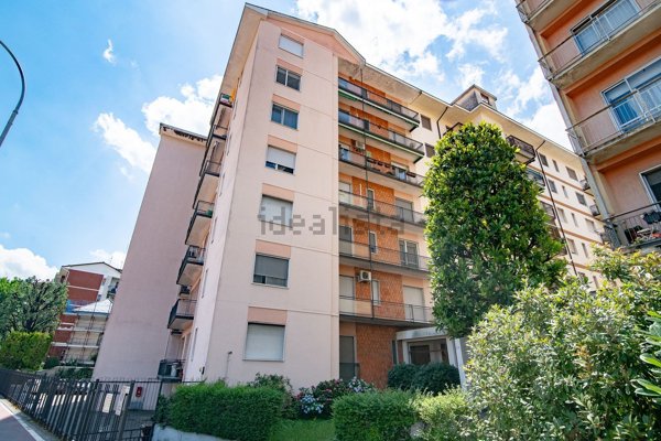 appartamento in vendita a Lodi in zona Fanfani